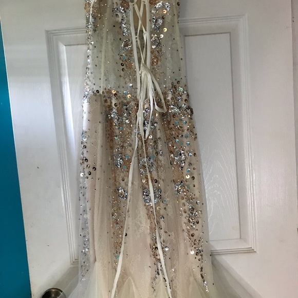 Brand new Prom dress - Picture 3 of 4